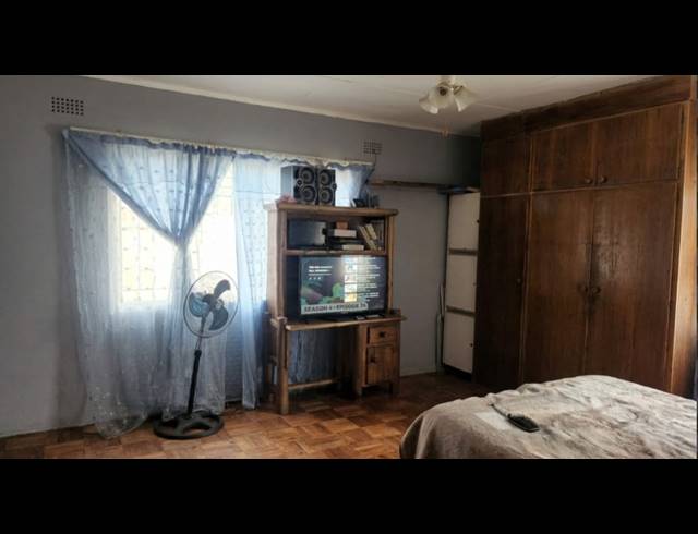 3 BEDROOM HOUSE FOR SALE IN VANDERBIJLPARK CW 1